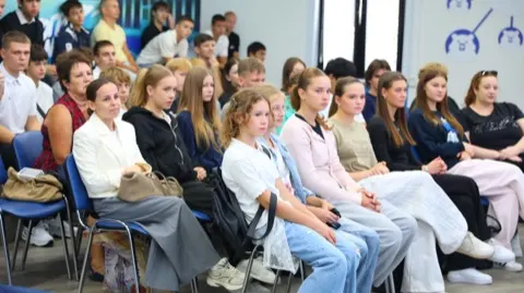 Зрители встречи
