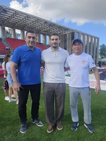 Президент РСС Давид Мусульбес с гостями финала