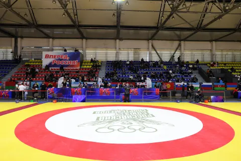 Ковёр турнира во Дворце спорта «Манеж»