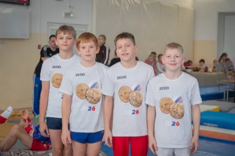 Юные гимнасты