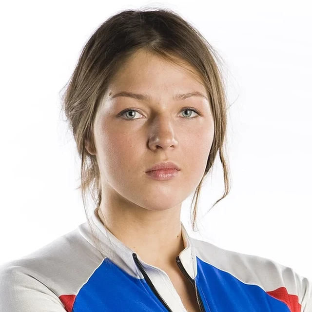 Алёна Заварзина