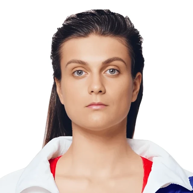 Полина Комар